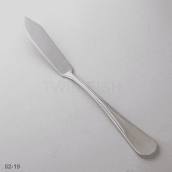 82-19 มีดปลา