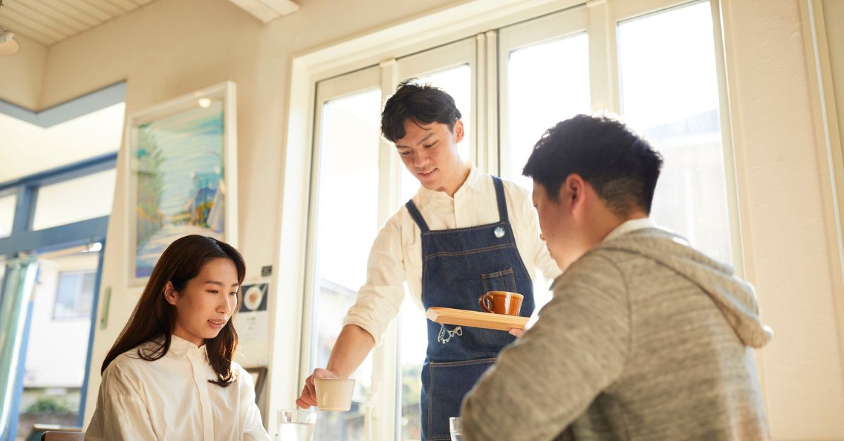 ถาดเสิร์ฟอาหาร เลือกอย่างไรให้ถูกต้องตามมาตรฐาน