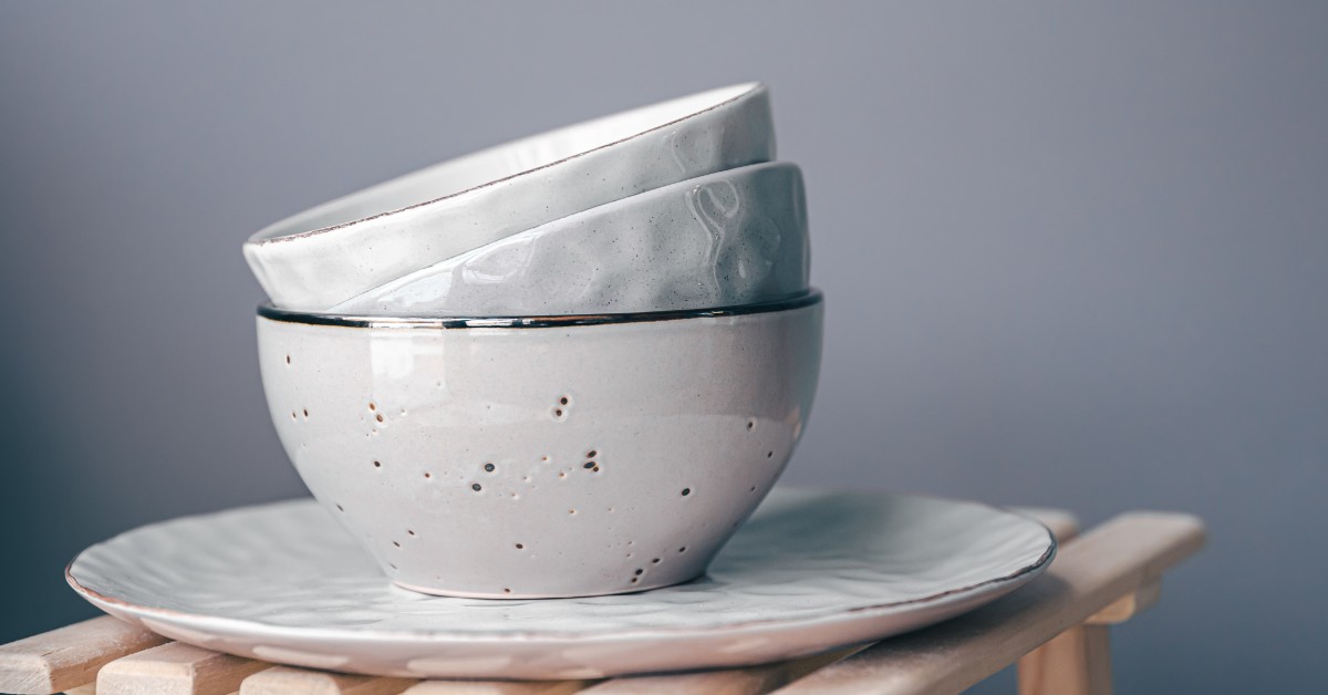 ถ้วยเซรามิคใช้ดีจริงหรือ ? ข้อดีและข้อเสียของถ้วยเซรามิคที่ควรรู้ก่อนซื้อ