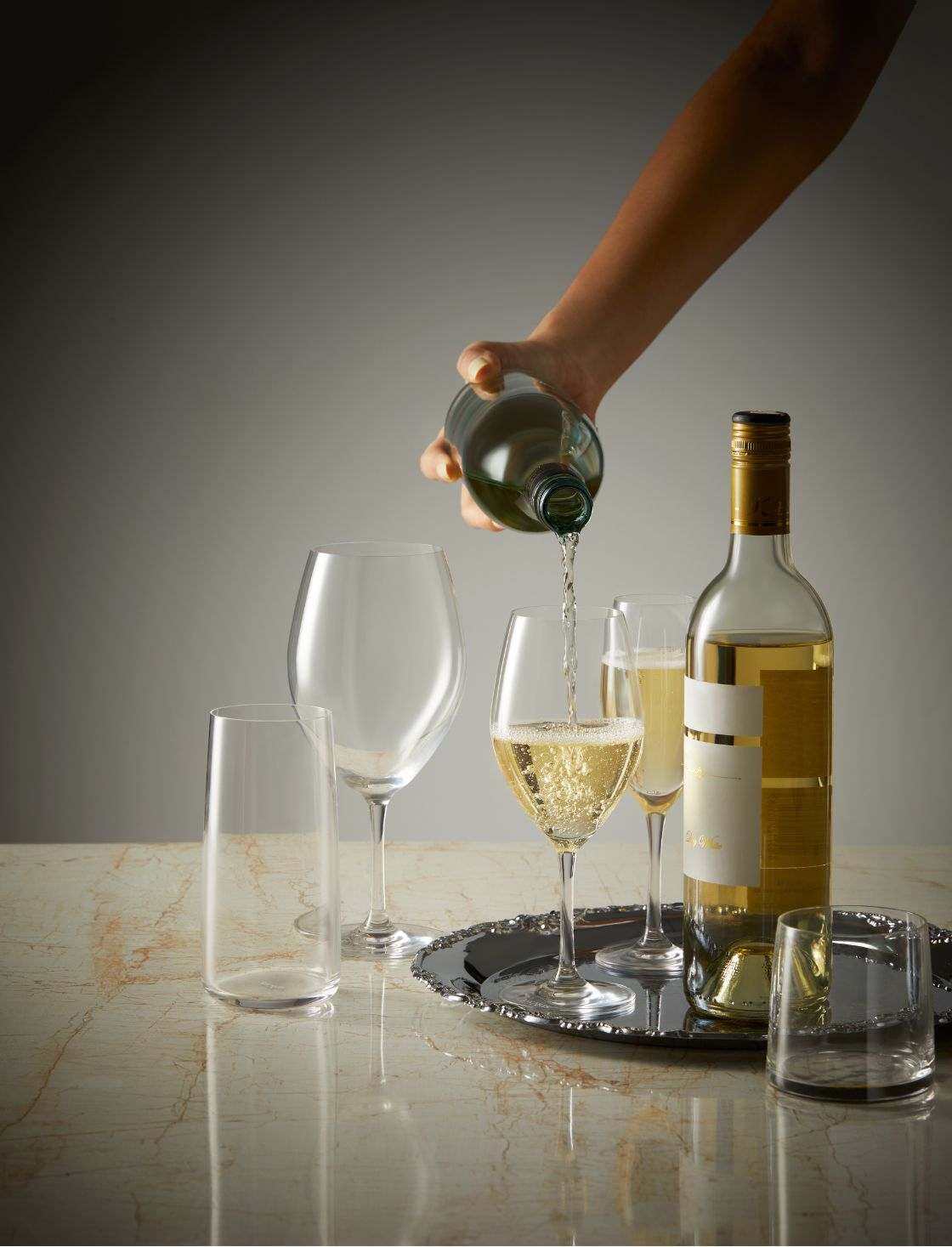 ซื้อแก้วไวน์ ยี่ห้อไหนดี? แนะนำแก้วไวน์ 4 แบบ จาก 4 ยี่ห้อ