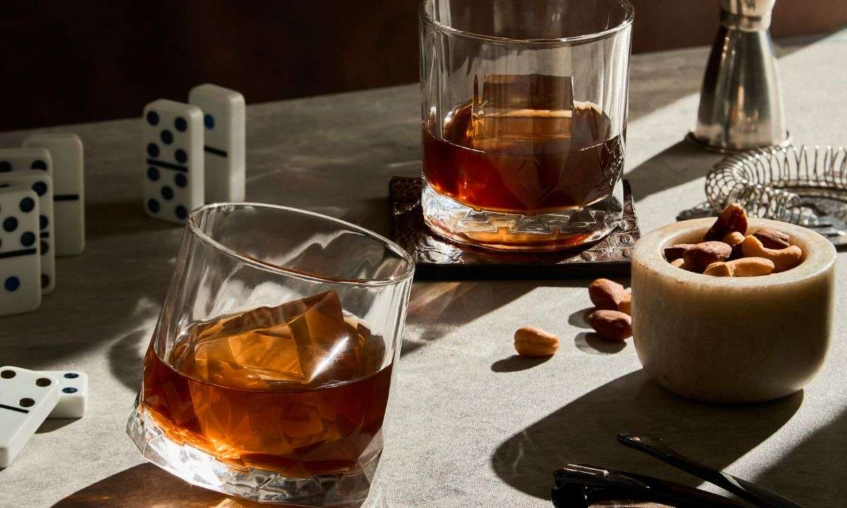รู้จัก วิสกี้ เครื่องดื่มสุดคลาสสิกของสายแข็ง